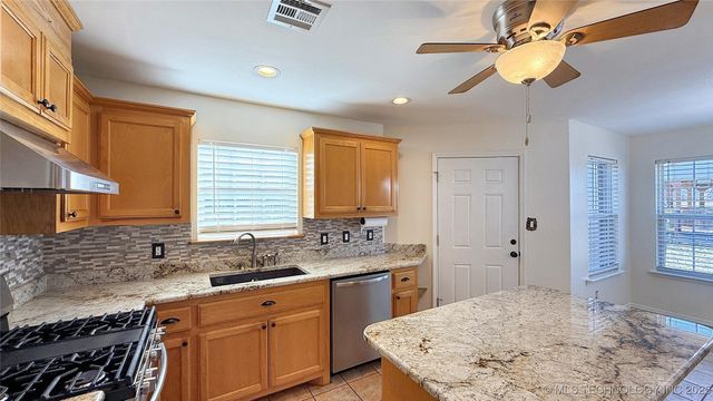 8195 Hwy 82 A, Tahlequah, OK 74464