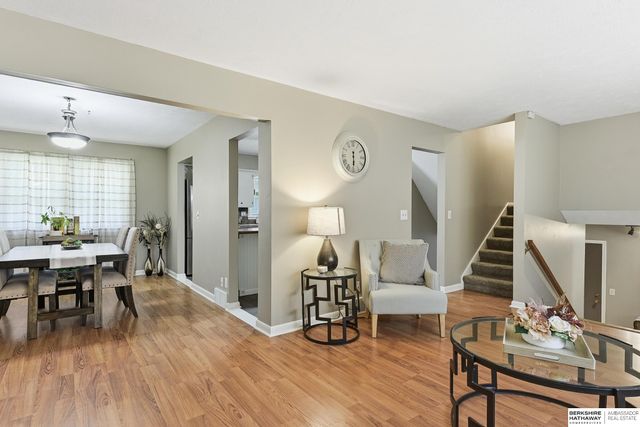 921 N 121 Street, Omaha, NE 68154