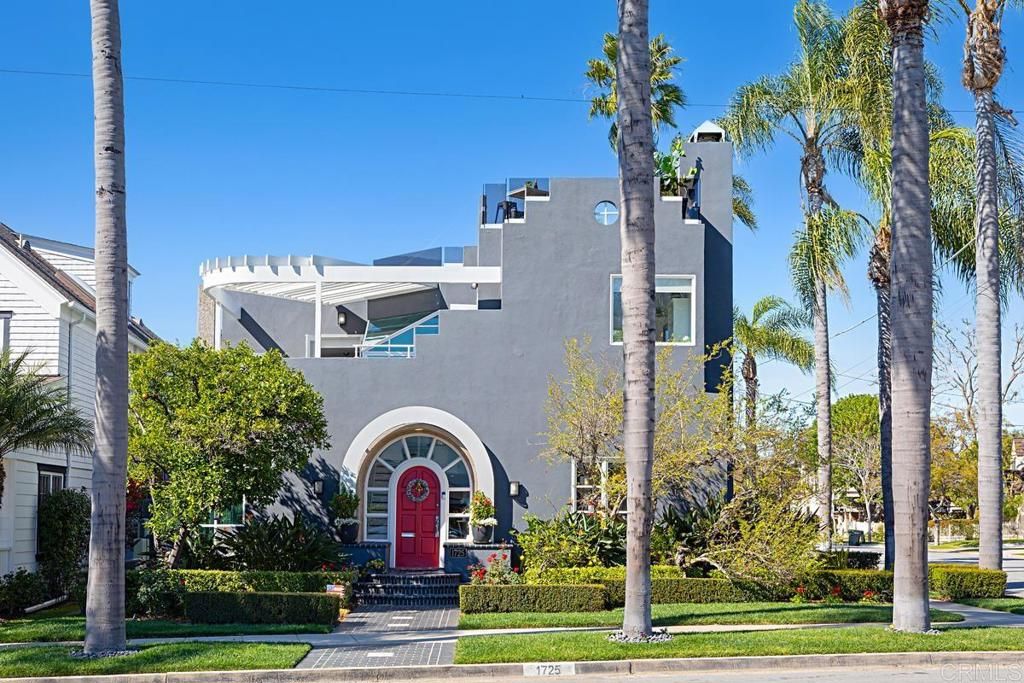 Image 1 of property listing at 1725 Monterey Avenue, Coronado, CA 92118