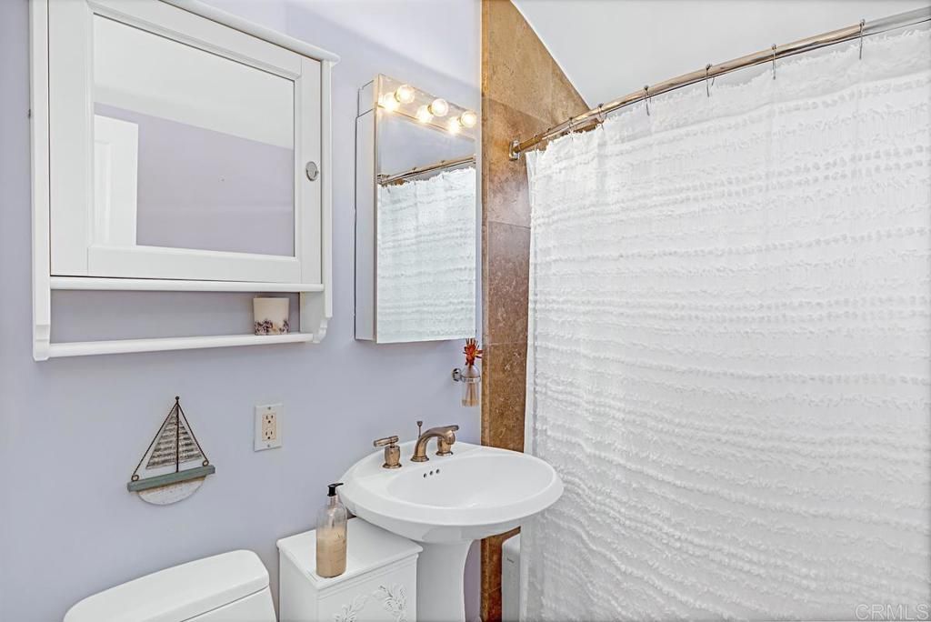 Image 27 of property listing at 1725 Monterey Avenue, Coronado, CA 92118