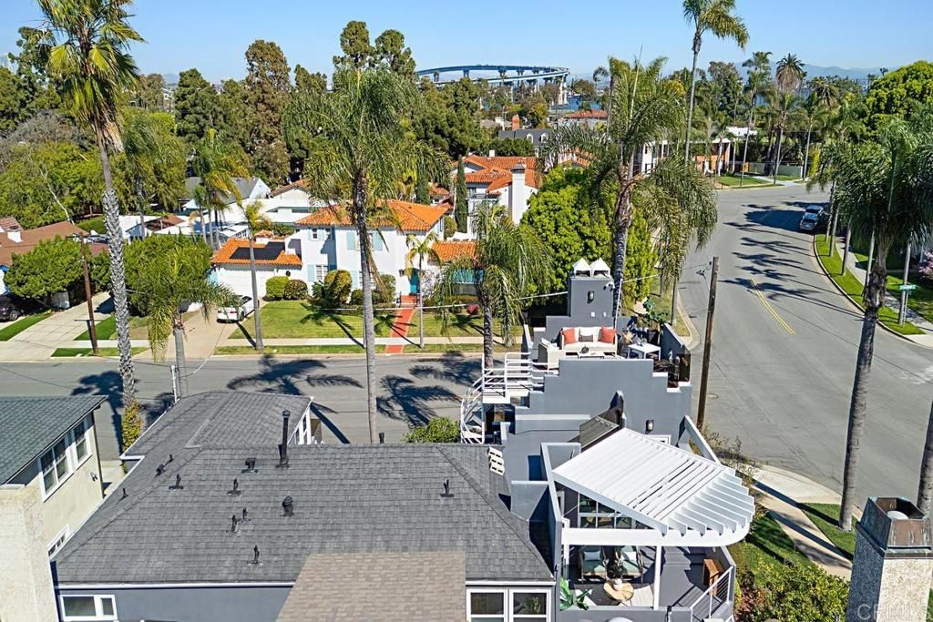 Image 35 of property listing at 1725 Monterey Avenue, Coronado, CA 92118