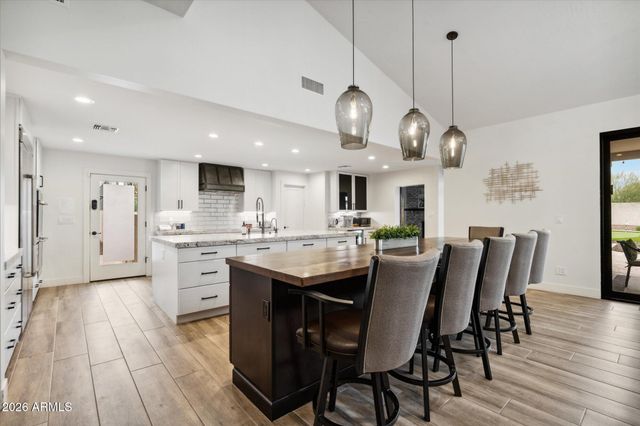 6812 E PRESIDIO Road, Scottsdale, AZ 85254