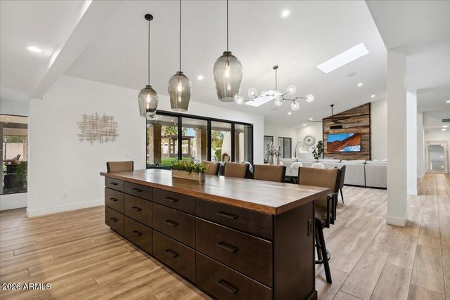 6812 E PRESIDIO Road, Scottsdale, AZ 85254