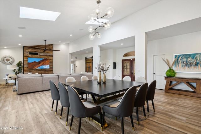 6812 E PRESIDIO Road, Scottsdale, AZ 85254