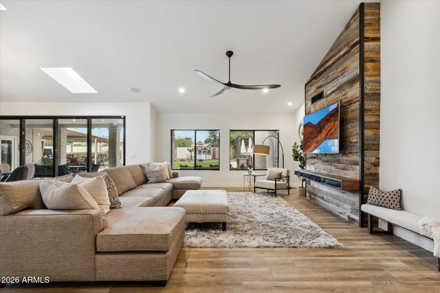 6812 E PRESIDIO Road, Scottsdale, AZ 85254