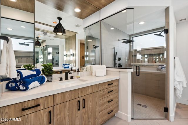 6812 E PRESIDIO Road, Scottsdale, AZ 85254