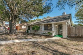 5722 Larkdale, San Antonio, TX 78233