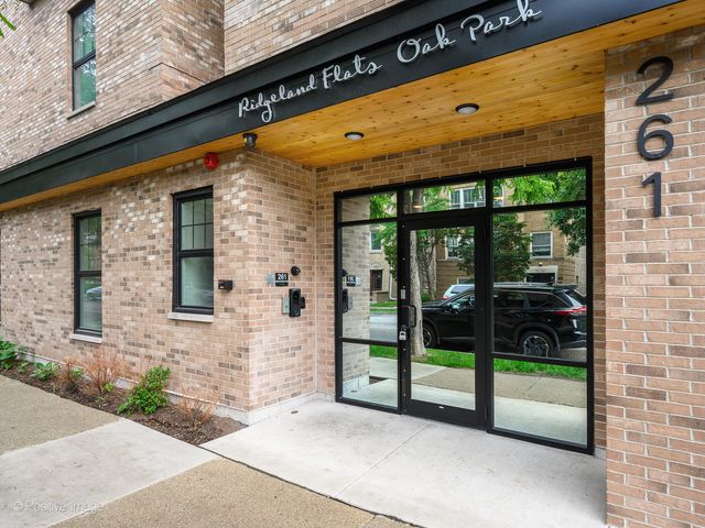 261 WASHINGTON Boulevard 506, Oak Park, IL 60304