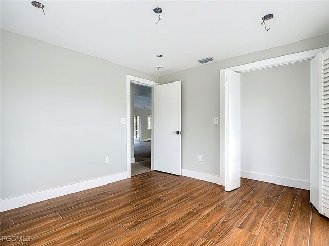 888 Limpet DR, Sanibel, FL 33957