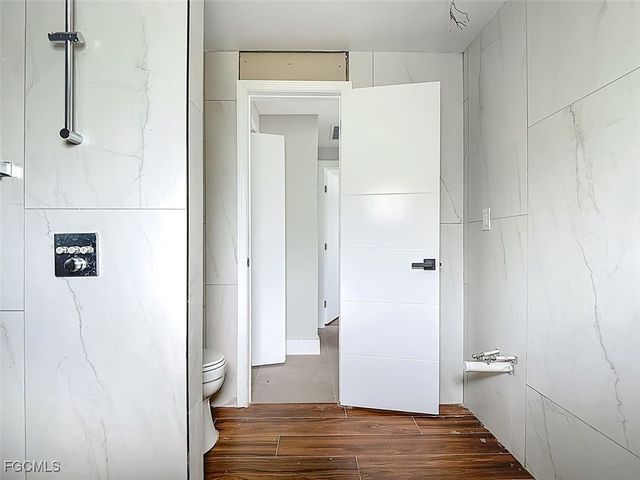 888 Limpet DR, Sanibel, FL 33957