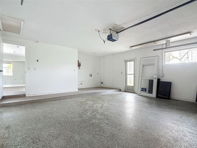 888 Limpet DR, Sanibel, FL 33957