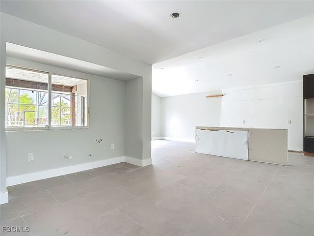 888 Limpet DR, Sanibel, FL 33957