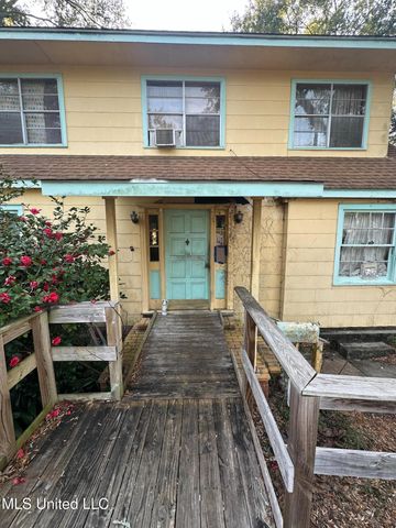 175 Bilmarsan Drive, Biloxi, MS 39531