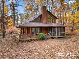 10714 Lovers Lane, Grand Rapids, MI 49534