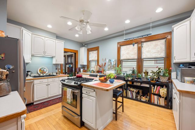 1915 Fremont Avenue S, Minneapolis, MN 55403