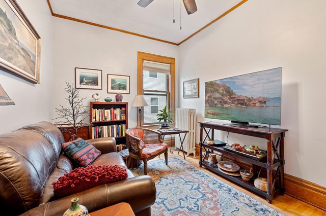 1915 Fremont Avenue S, Minneapolis, MN 55403