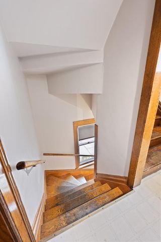 1915 Fremont Avenue S, Minneapolis, MN 55403