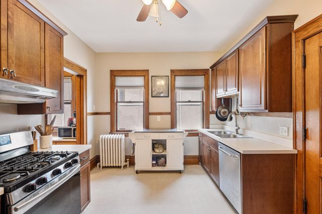 1915 Fremont Avenue S, Minneapolis, MN 55403