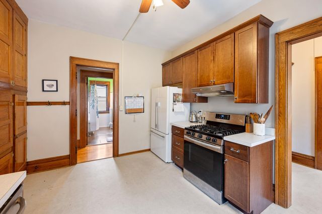 1915 Fremont Avenue S, Minneapolis, MN 55403