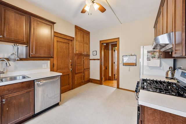 1915 Fremont Avenue S, Minneapolis, MN 55403