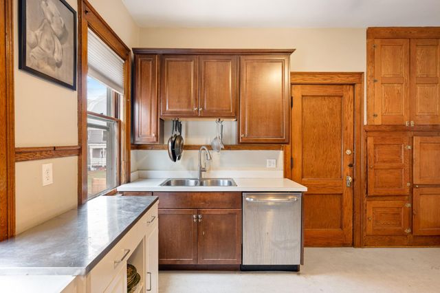 1915 Fremont Avenue S, Minneapolis, MN 55403