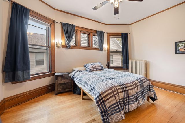 1915 Fremont Avenue S, Minneapolis, MN 55403