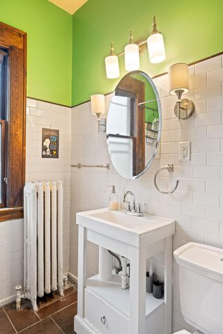 1915 Fremont Avenue S, Minneapolis, MN 55403