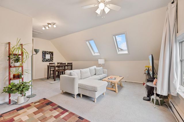 1915 Fremont Avenue S, Minneapolis, MN 55403