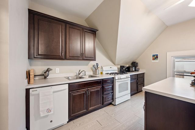 1915 Fremont Avenue S, Minneapolis, MN 55403