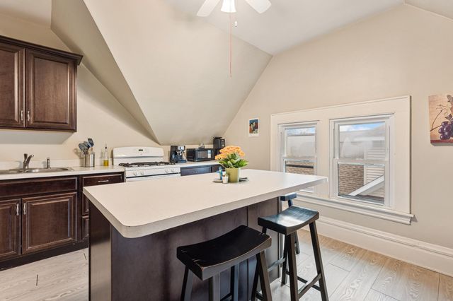 1915 Fremont Avenue S, Minneapolis, MN 55403