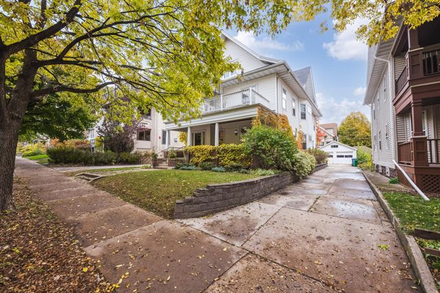 1915 Fremont Avenue S, Minneapolis, MN 55403