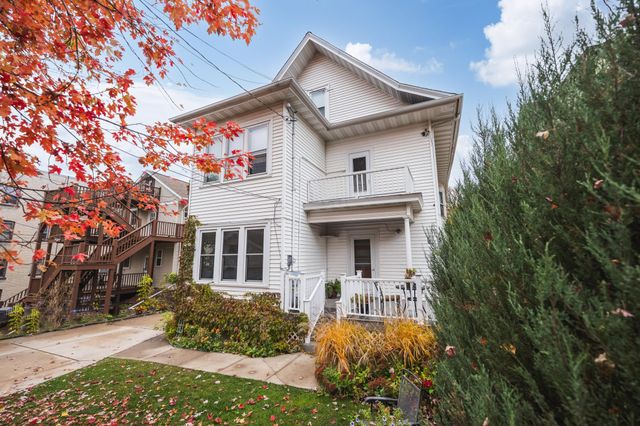 1915 Fremont Avenue S, Minneapolis, MN 55403