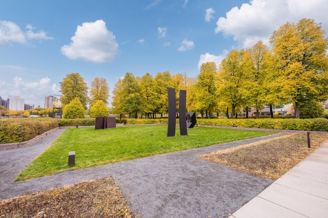 1915 Fremont Avenue S, Minneapolis, MN 55403