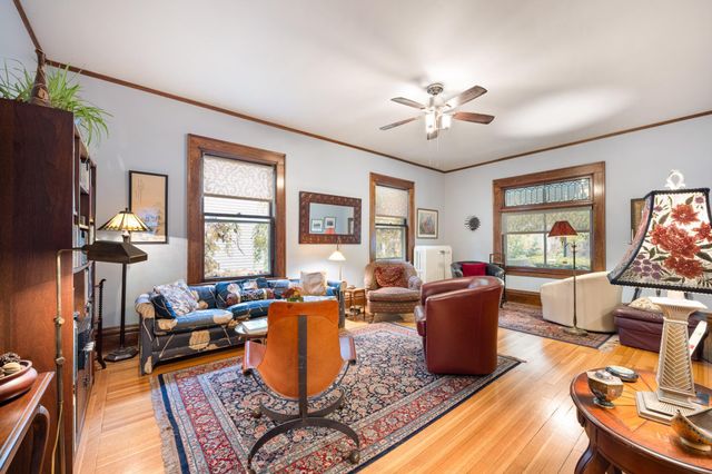 1915 Fremont Avenue S, Minneapolis, MN 55403