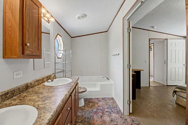 108 Moss Oak CIR, Somerville, TX 77879