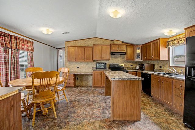 108 Moss Oak CIR, Somerville, TX 77879