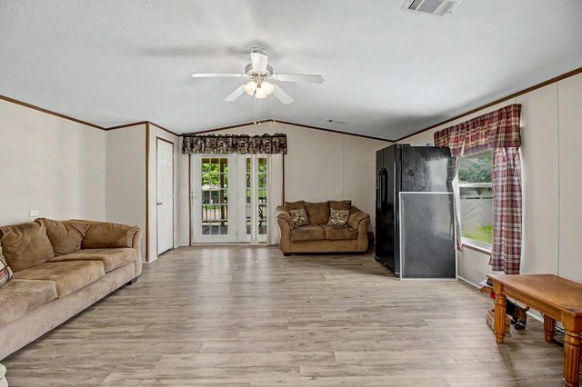 108 Moss Oak CIR, Somerville, TX 77879