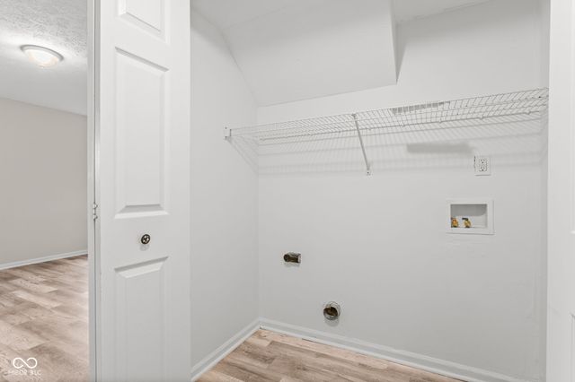 7358 Glendale Drive, Avon, IN 46123