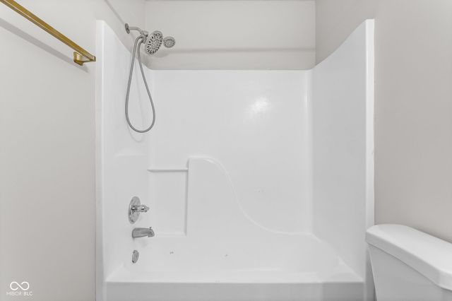 7358 Glendale Drive, Avon, IN 46123