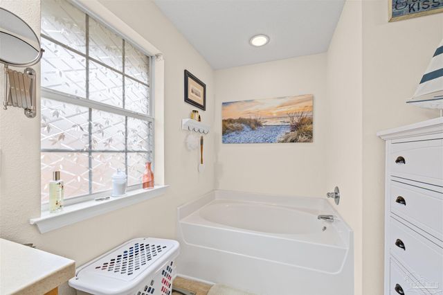 8715 Norstum Dr, Pensacola, FL 32514