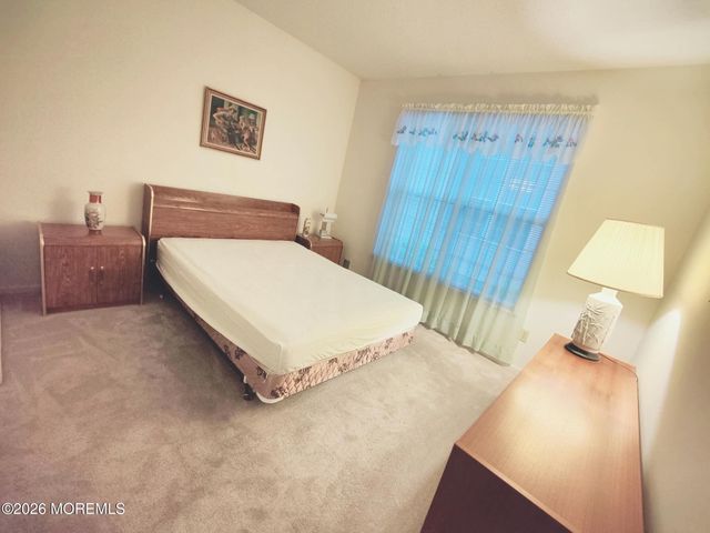 61 Robin Lane, Barnegat, NJ 08005