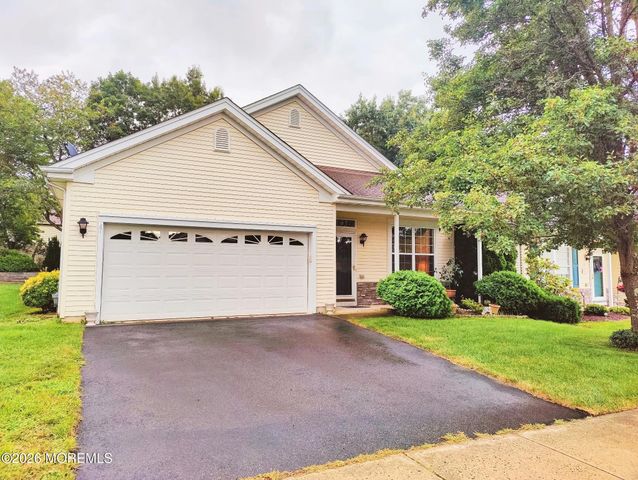 61 Robin Lane, Barnegat, NJ 08005