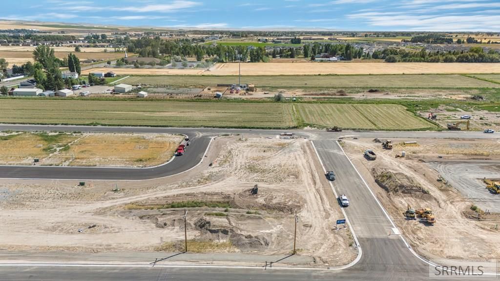 Image 10 of property listing at Lot 1 Bl 3 Trappers Loop, Rexburg, ID 83440