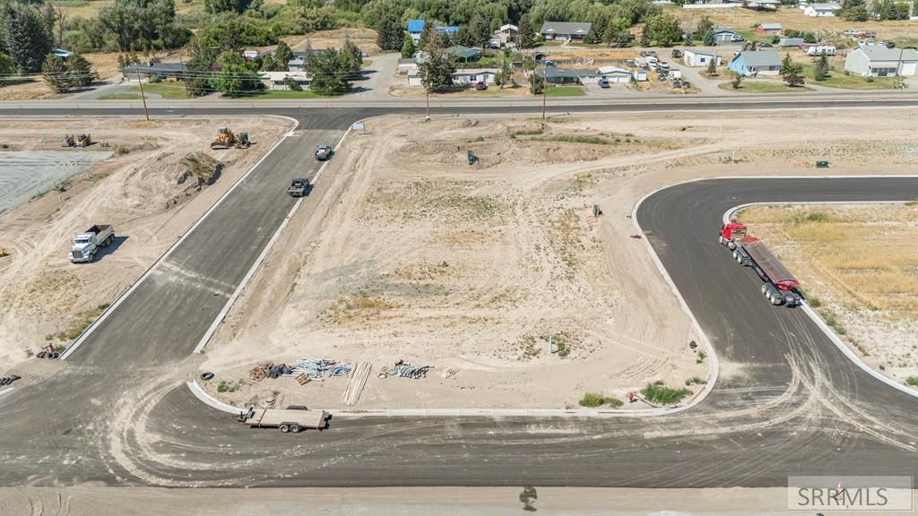 Image 3 of property listing at Lot 1 Bl 3 Trappers Loop, Rexburg, ID 83440