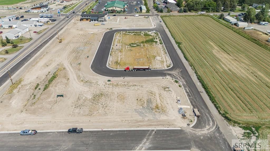 Image 7 of property listing at Lot 1 Bl 3 Trappers Loop, Rexburg, ID 83440