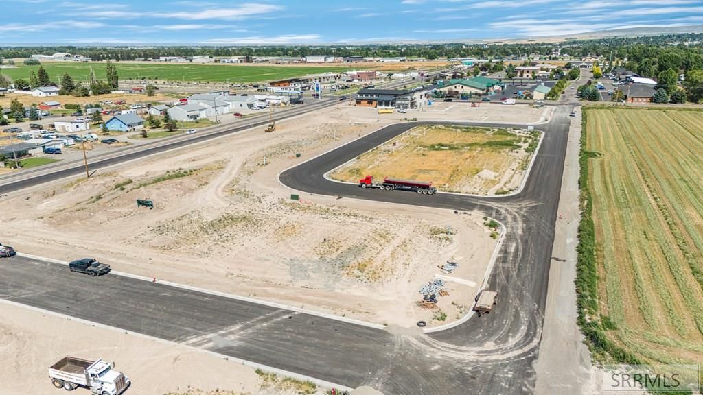 Image 9 of property listing at Lot 1 Bl 3 Trappers Loop, Rexburg, ID 83440