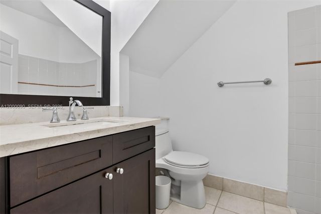 19018 NW 23rd Place, Pembroke Pines, FL 33029