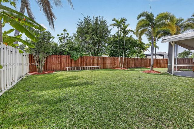 19018 NW 23rd Place, Pembroke Pines, FL 33029