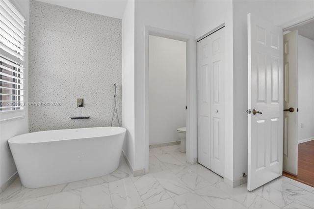 19018 NW 23rd Place, Pembroke Pines, FL 33029
