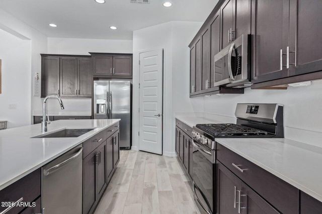 3030 E TUNDRA Lane, San Tan Valley, AZ 85143